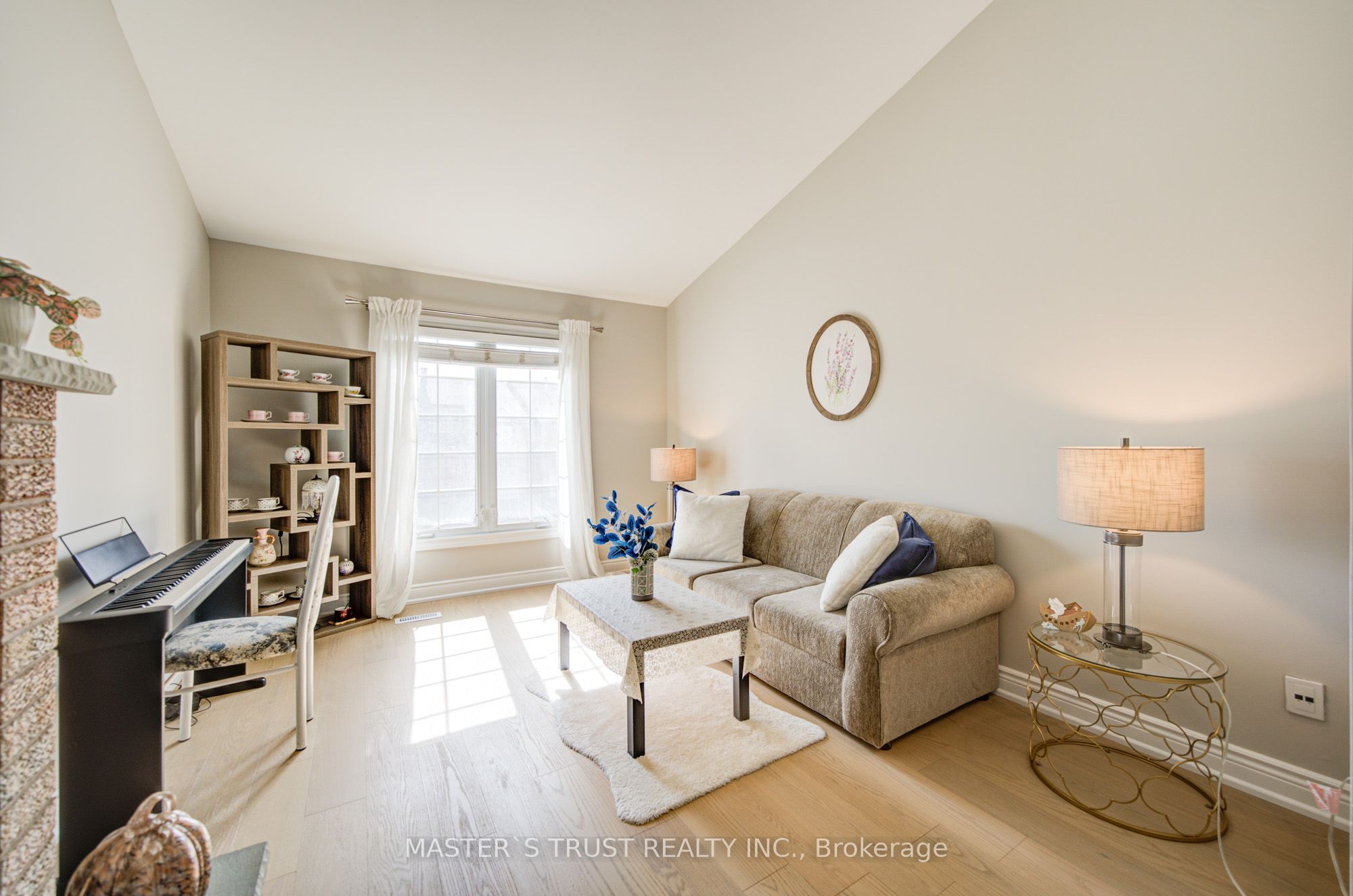 Additional image 6 of 1017 Lucerne Crescent, Mississauga, ON, L5C 3X6
