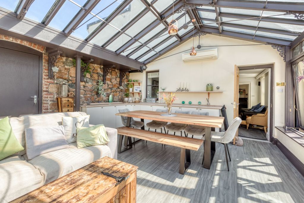 Additional image 2 of 5 bed end terrace house for saleMontrose, St Clement JE2