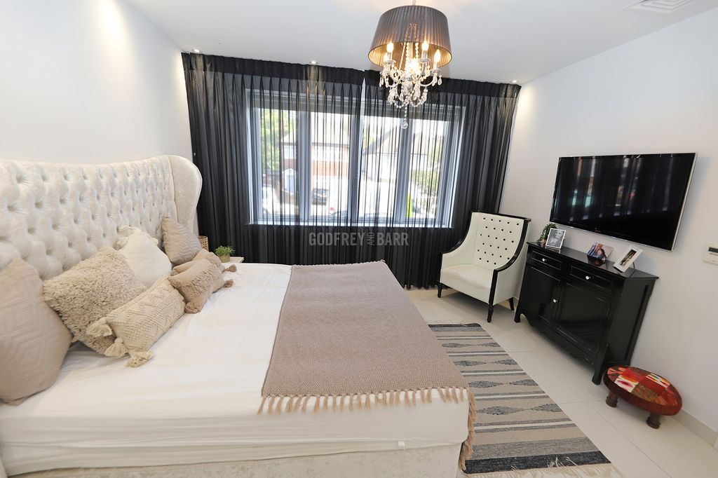 Additional image 13 of 4 bed detached house for saleTenterden Gardens, London NW4