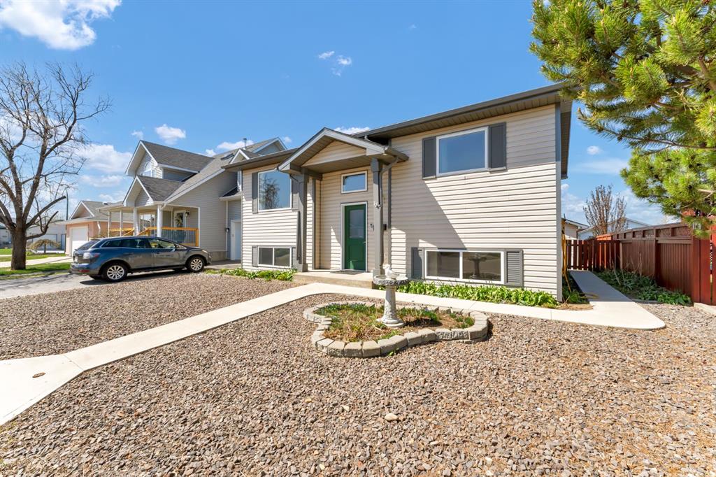 Additional image 4 of 970 Kipling Crescent SW, Redcliff, AB, T0J2P0