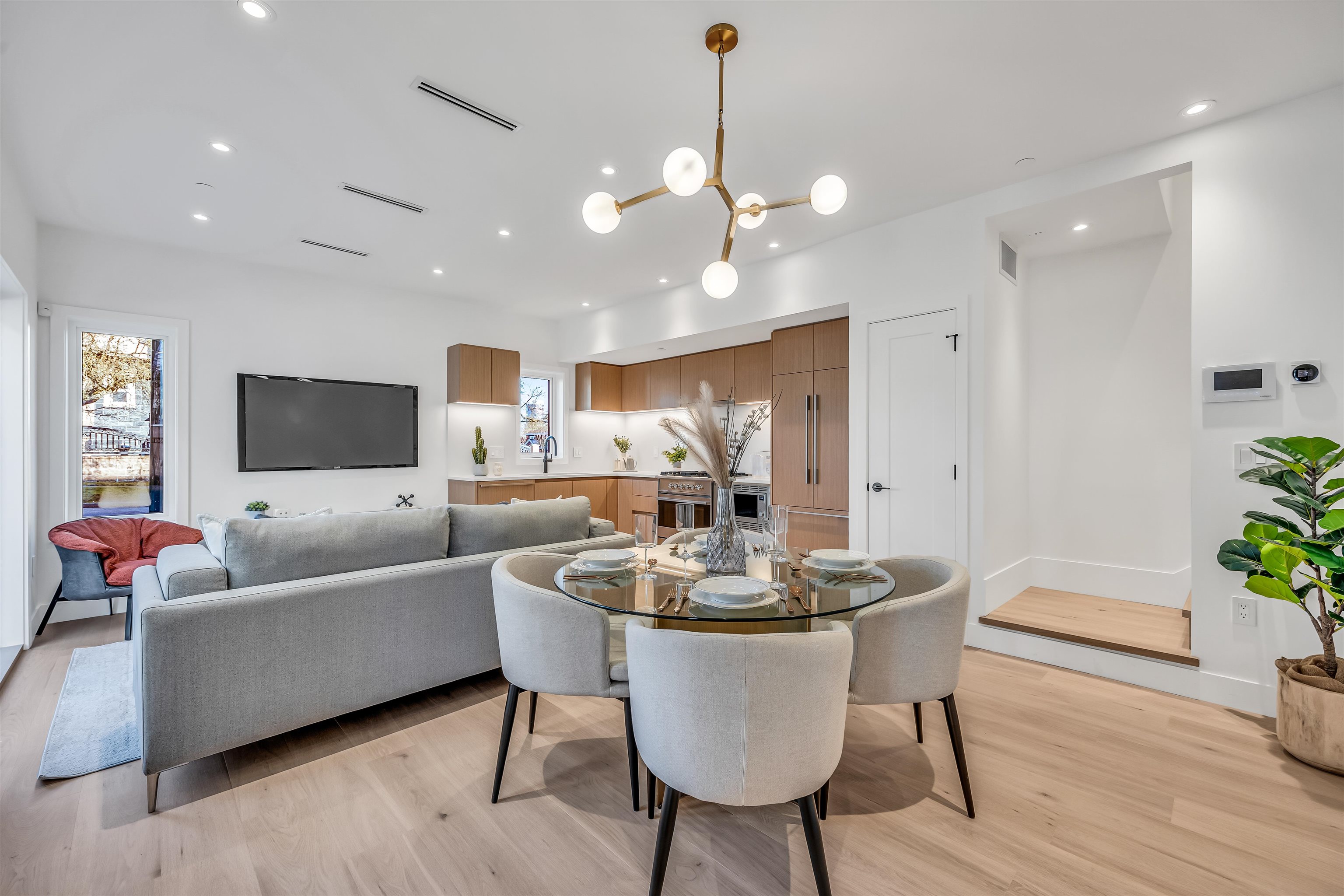Additional image 6 of 1010 52nd Avenue W, Vancouver, BC, V6P 1H5