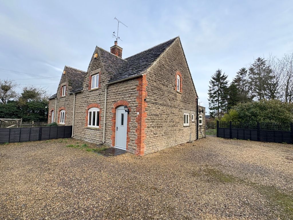 Additional image 3 of 3 bed semi-detached house for saleSiddington, Cirencester, Gloucestershire GL7