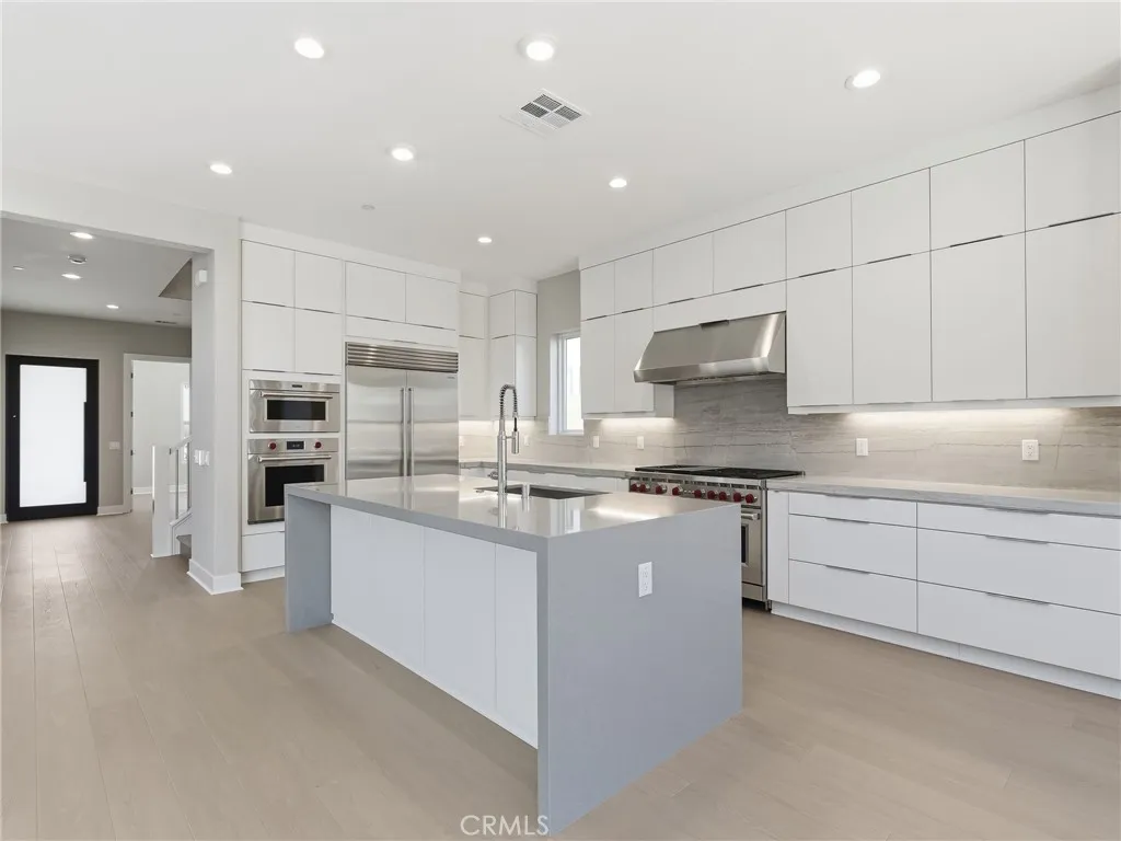 Additional image 37 of 132 Creation, Irvine, CA 92618