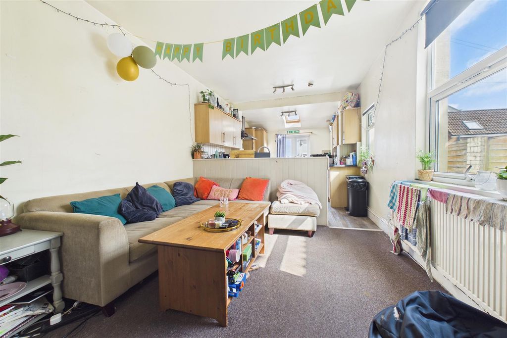 Additional image 9 of 7 bed terraced house for saleGloucester Road, Horfield, Bristol BS7