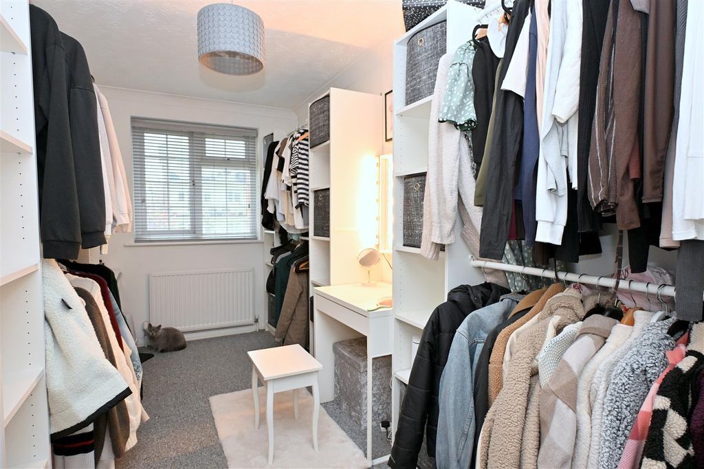 Additional image 7 of 2 bed flat for saleAlbert Road, Polegate BN26