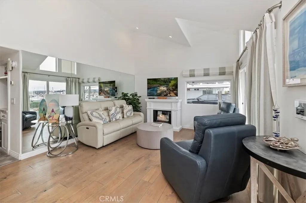 Additional image 62 of 58 Beach Dr, Newport Beach, CA 92663