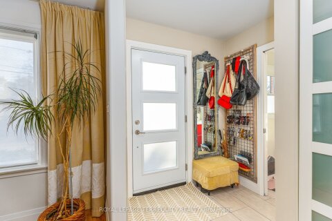 Additional image 8 of 256 Renforth Drive, Toronto, ON, M9C 2K9