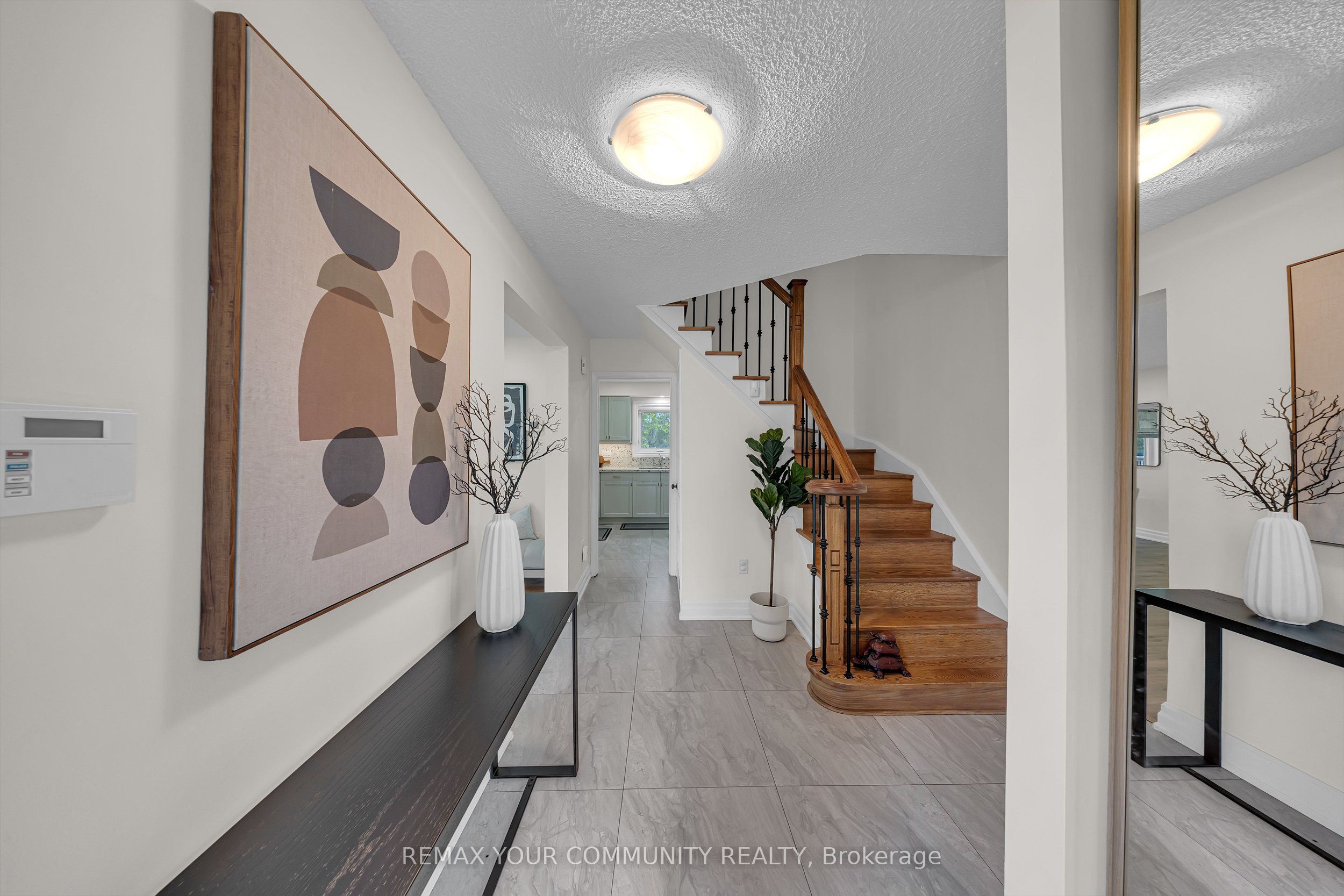 22 Madelaine Crescent, Brampton, ON, L6S 2Y9 photo 5