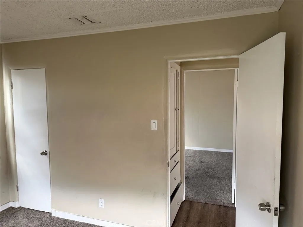 Additional image 9 of 1716 W 67th St, Los Angeles, CA 90047