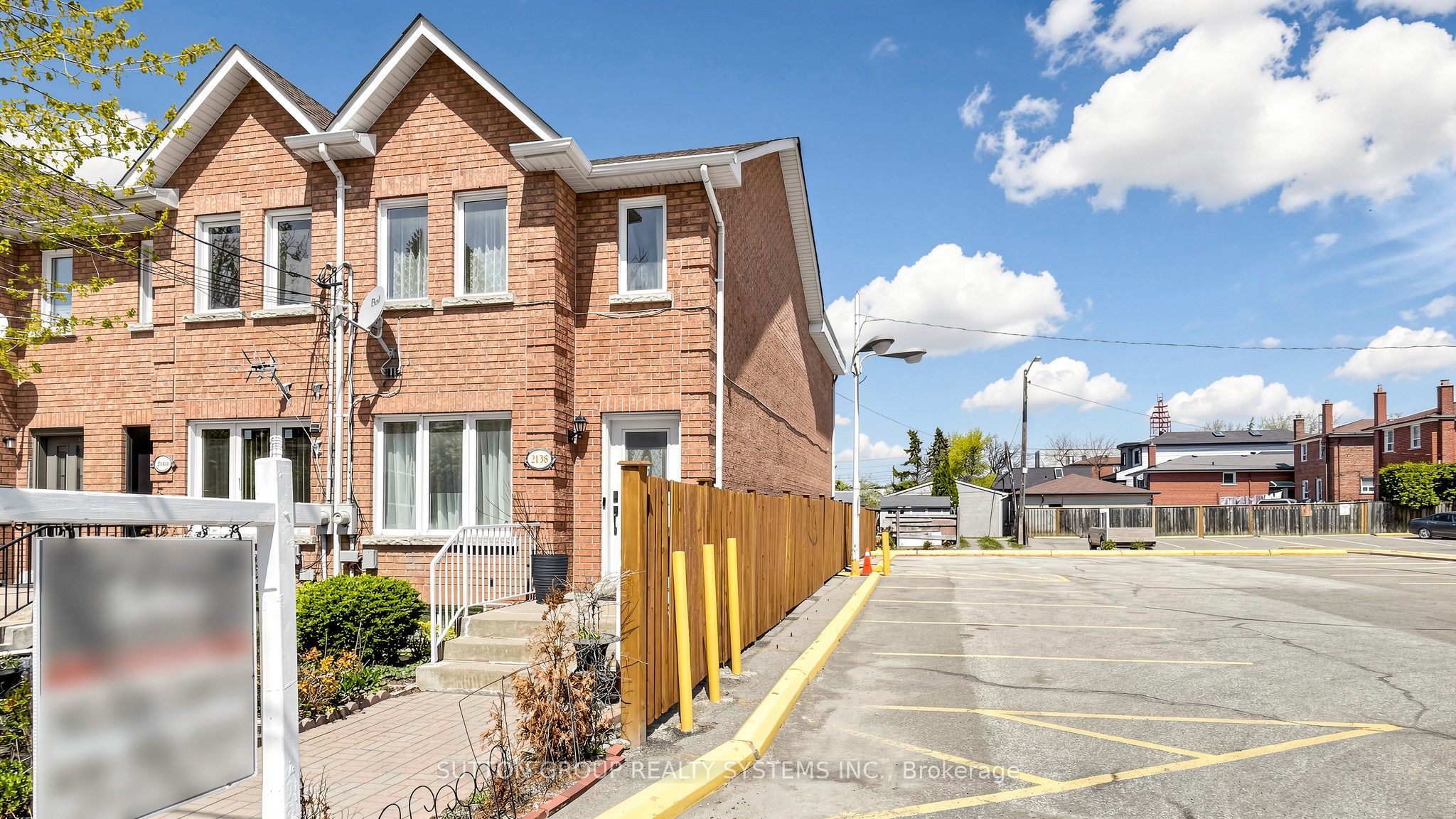 Additional image 2 of 2138 Eglinton Avenue W, Toronto, ON, M6E 2K8