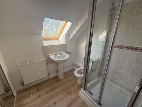 Burlington Mews, Birmingham B10, Room to rent