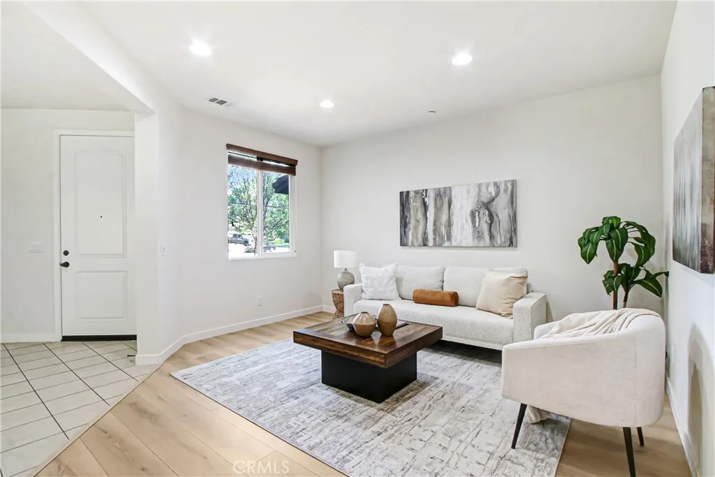 Additional image 5 of 14549 Badger Ln, Eastvale, CA 92880