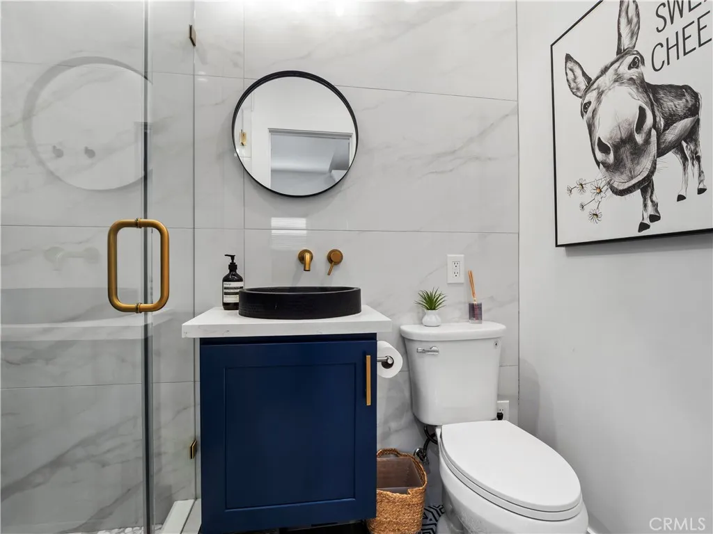 Additional image 15 of 2330 W 29th Place, Los Angeles, CA 90018