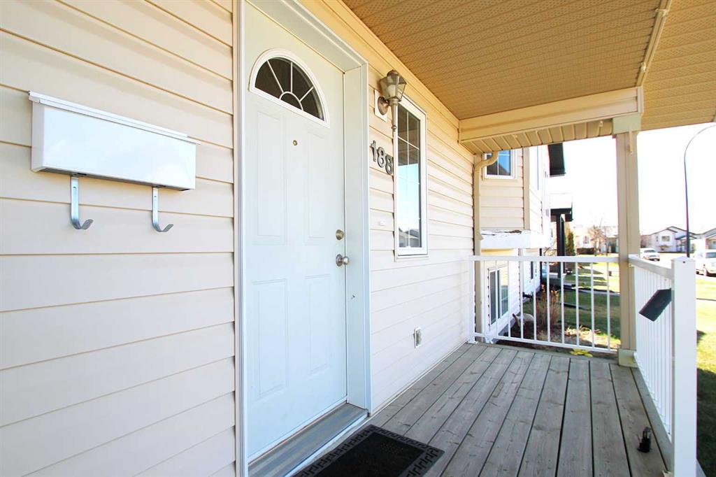 Additional image 3 of 188 Deschner Close, Red Deer, AB, T4R 3C3