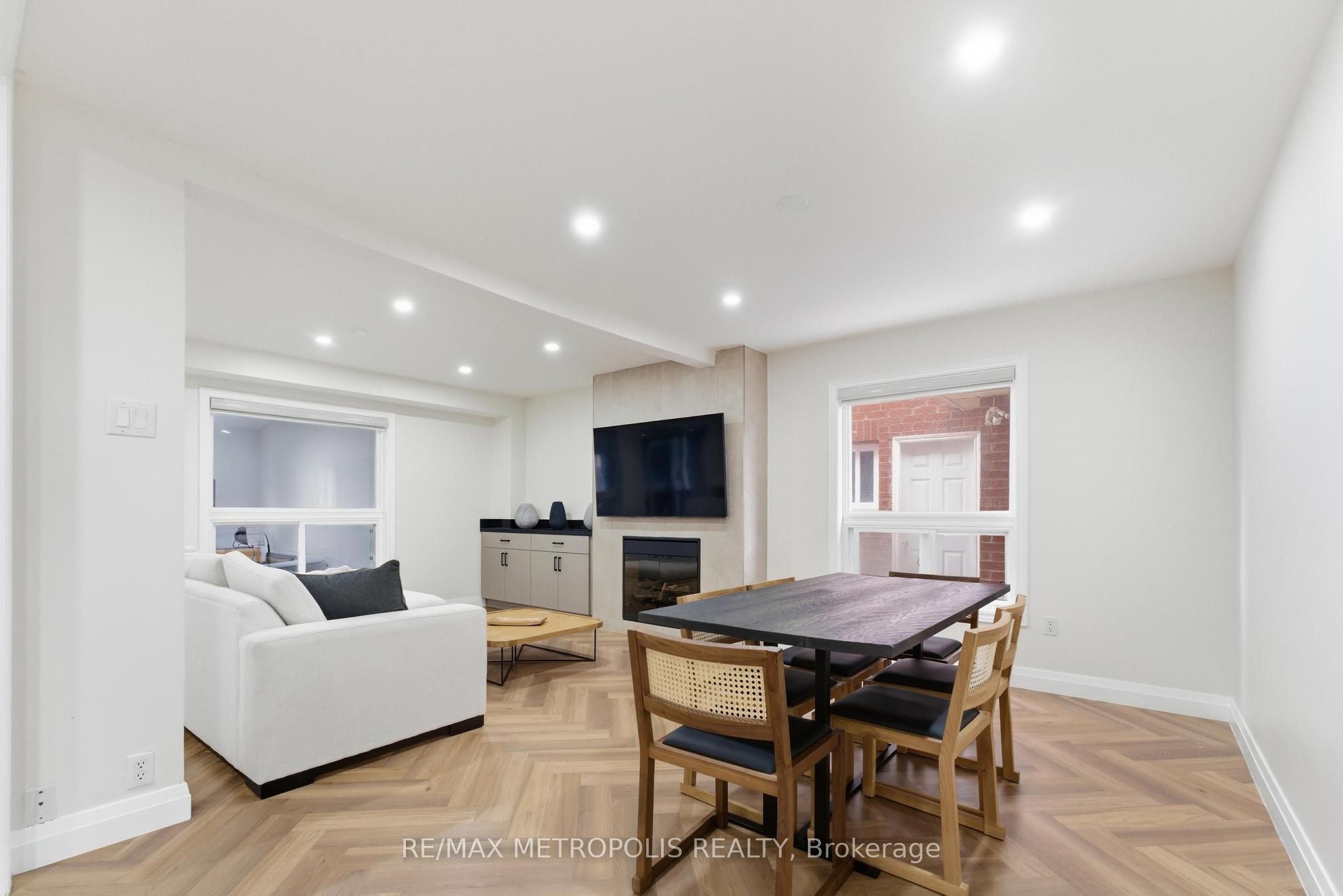 9 Tan Lane, Brampton, ON, L6P 0Z9 photo 3