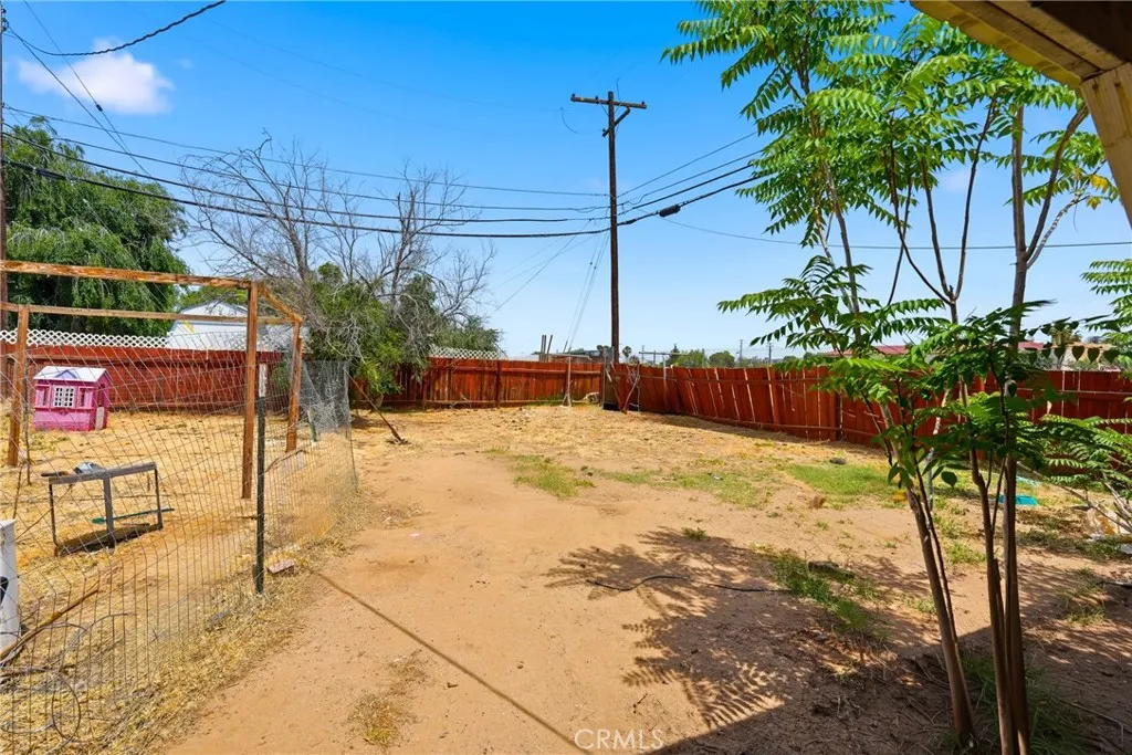 1103 W Milling St, Lancaster, CA 93534