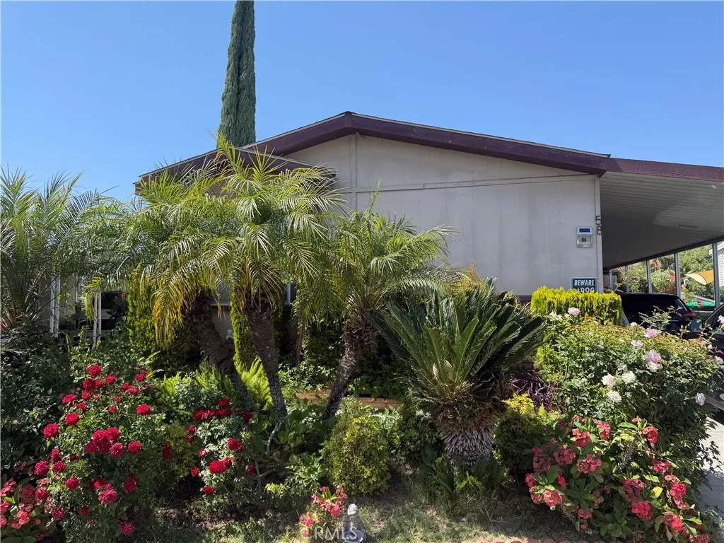 2851 S La Cadena Spc 58 Dr, Colton, CA 92324