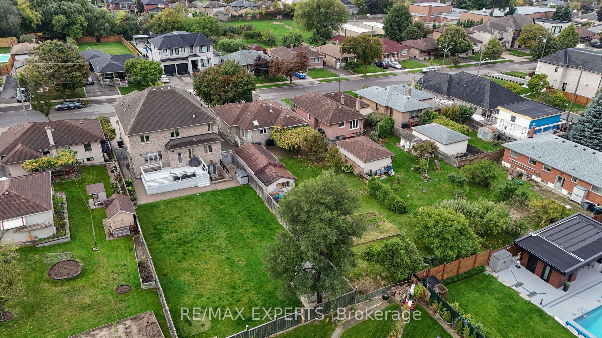 Additional image 4 of 26 Grovedale Avenue, Toronto, ON, M6L 1Y6