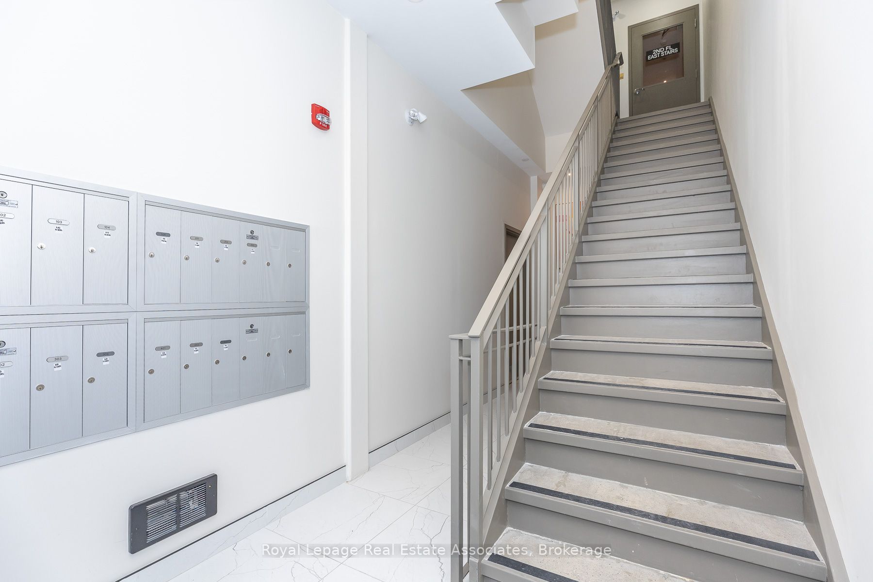 Additional image 3 of 301-1000 Bathurst Street, Toronto, ON, M5R 3G7
