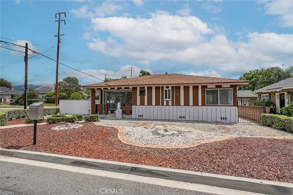 5352 Buttons Avenue, Temple City, CA 91780