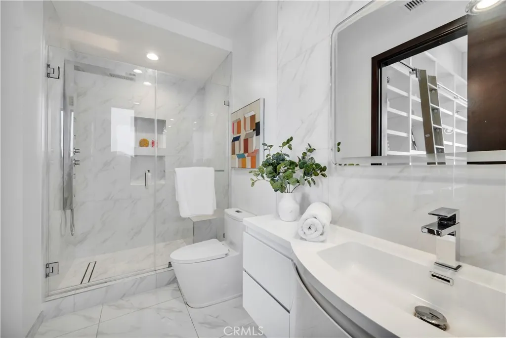 Additional image 113 of 332 Avenue E, Redondo Beach, CA 90277