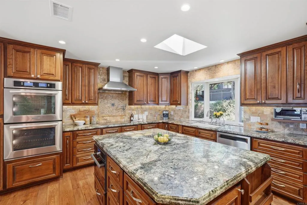 Additional image 48 of 1045 Cima Dr, San Marcos, CA 92078