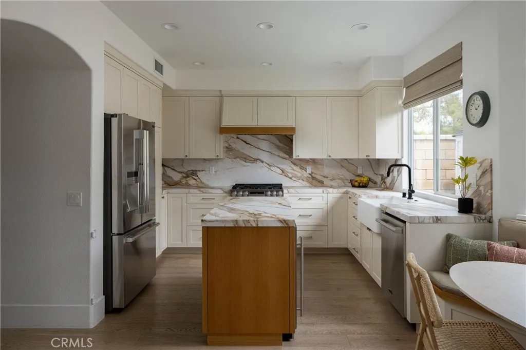 Additional image 34 of 293 Mesa Dr, Costa Mesa, CA 92627