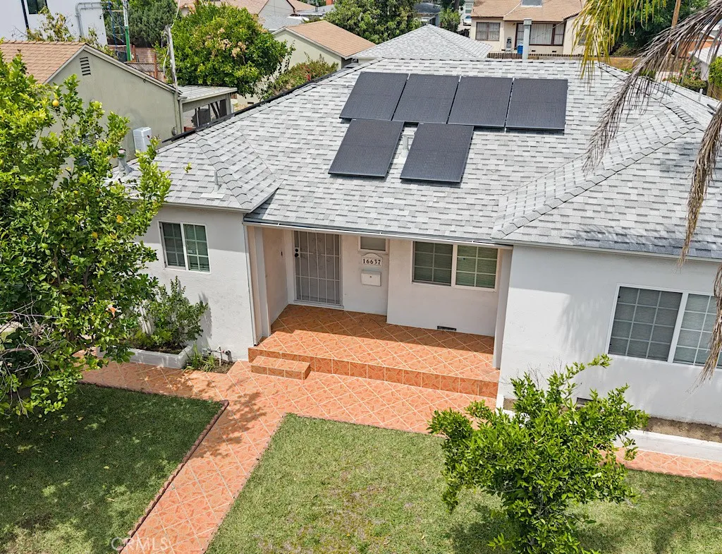 16637 Victory Boulevard, Van Nuys, CA 91406 photo 2