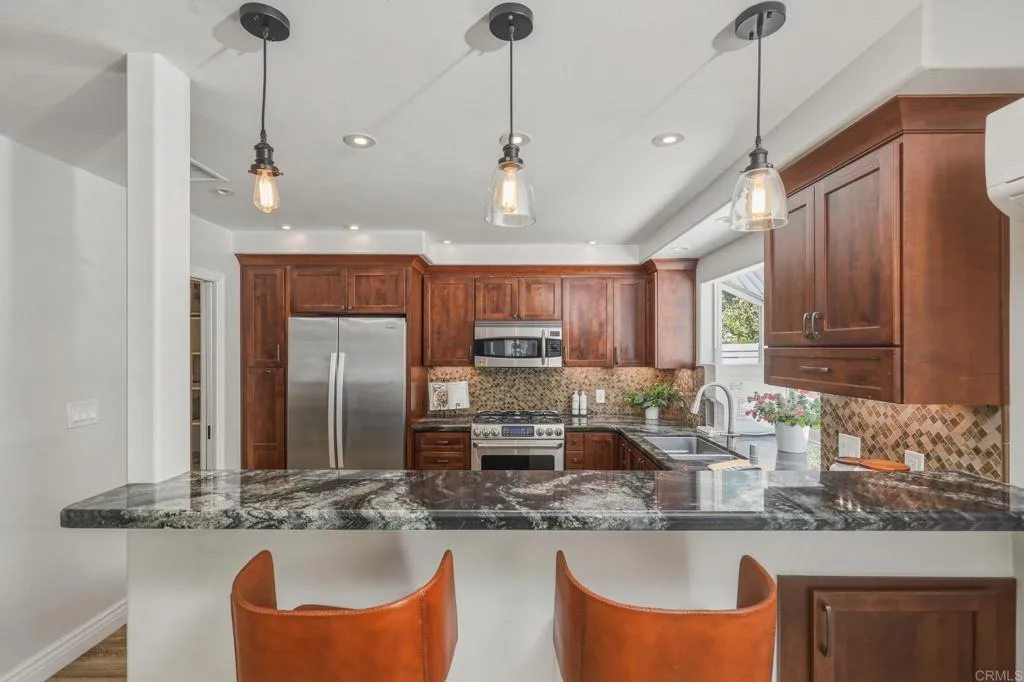 Additional image 74 of 11120 Forestview Lane, San Diego, CA 92131