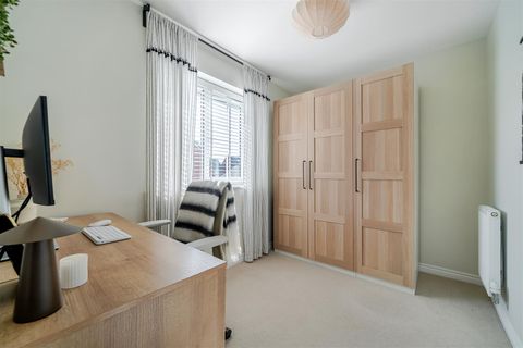 Le Marechal Avenue, Bursledon, Southampton SO31