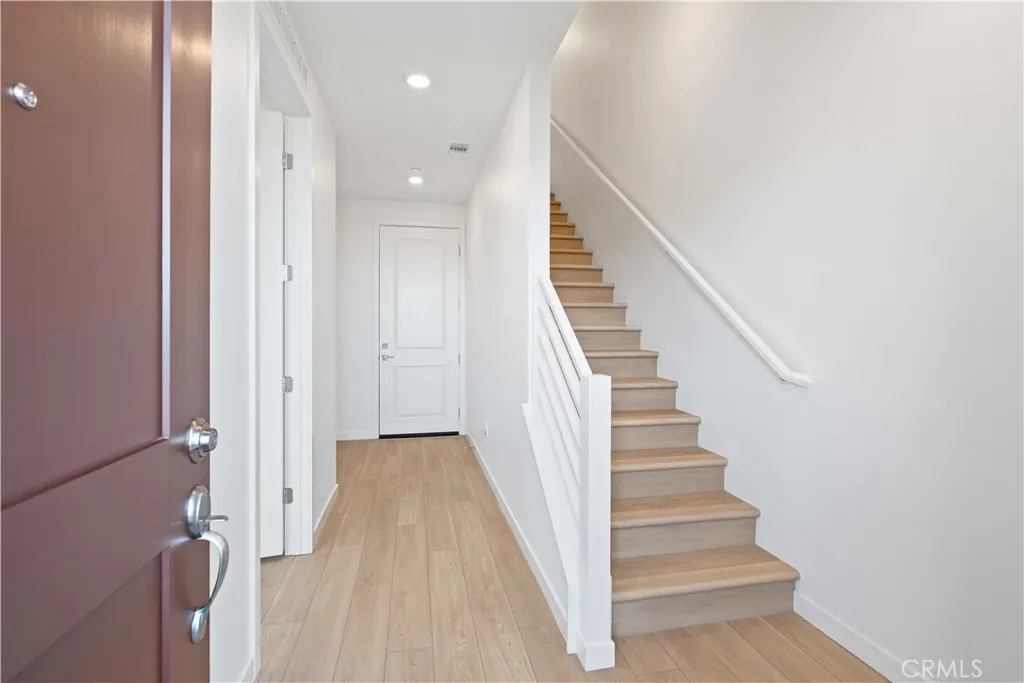 Additional image 3 of 27314 Bear Creek Lane, Valencia, CA 91381
