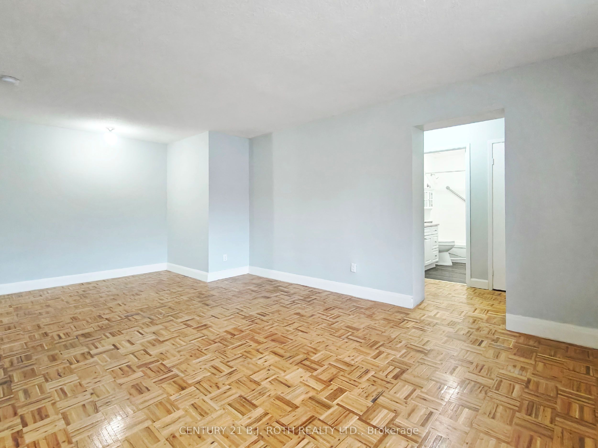 Additional image 4 of 100-37 Peel Street, Barrie, ON, L4M 3L1