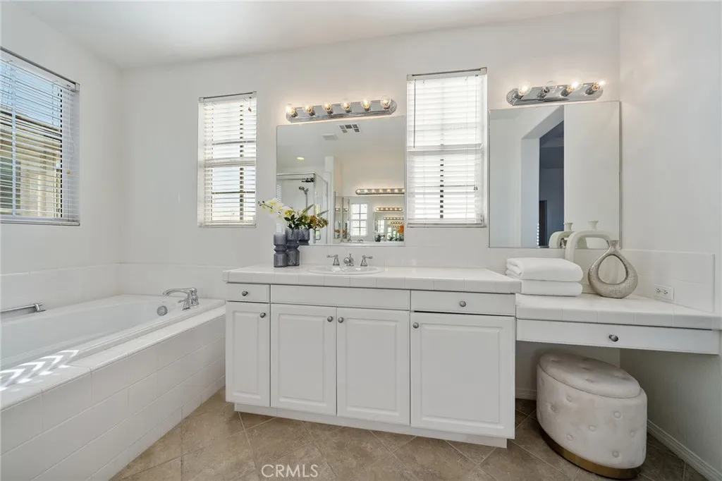 Additional image 76 of 661 Lavender Way, Azusa, CA 91702