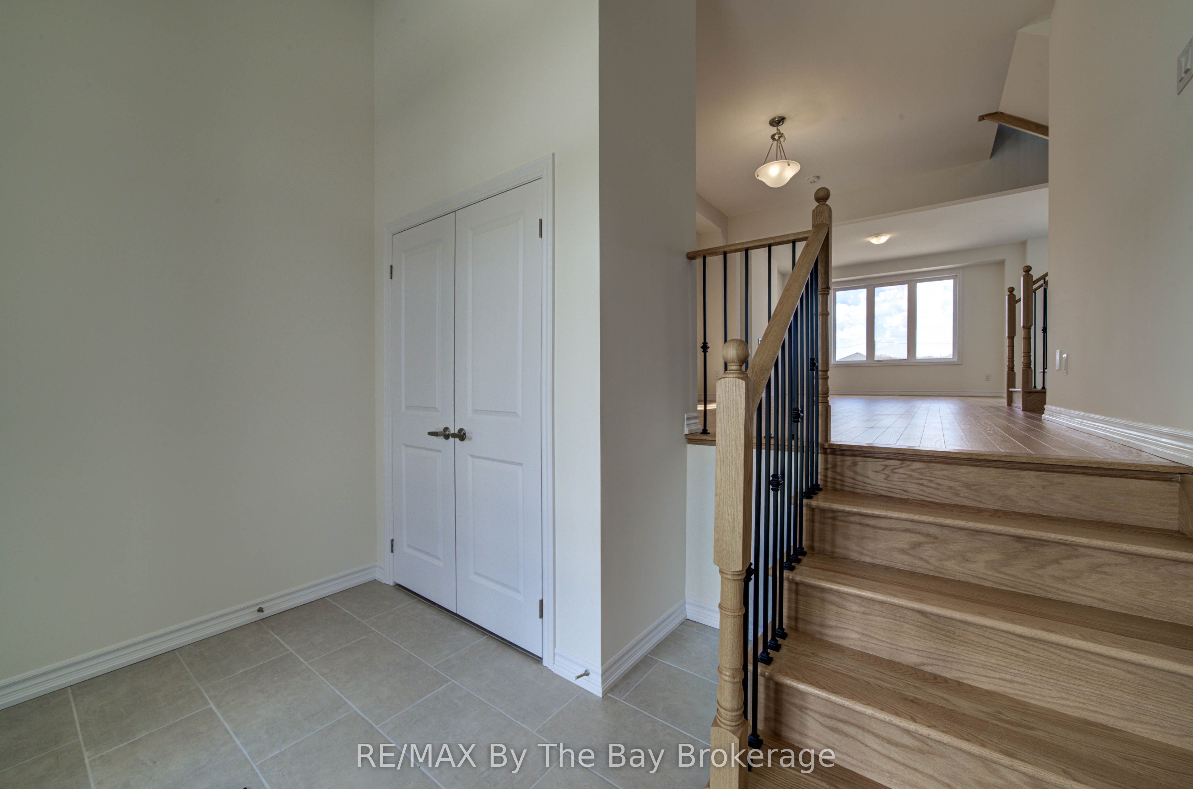 Additional image 3 of 61 Rosanne Circle, Wasaga Beach, ON, L9Z 0M8