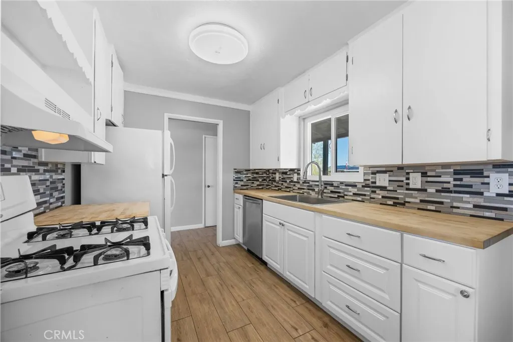Additional image 11 of 74401 Pinon Dr, 29 Palms, CA 92277