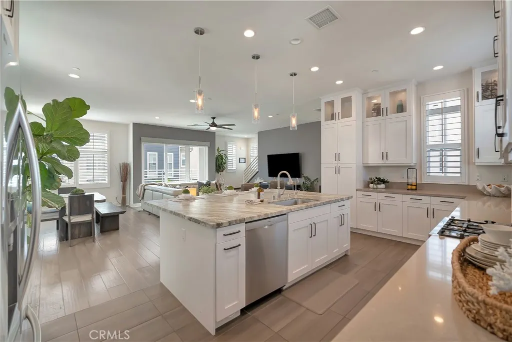 Additional image 78 of 2105 Two Harbors Circle, Costa Mesa, CA 92627