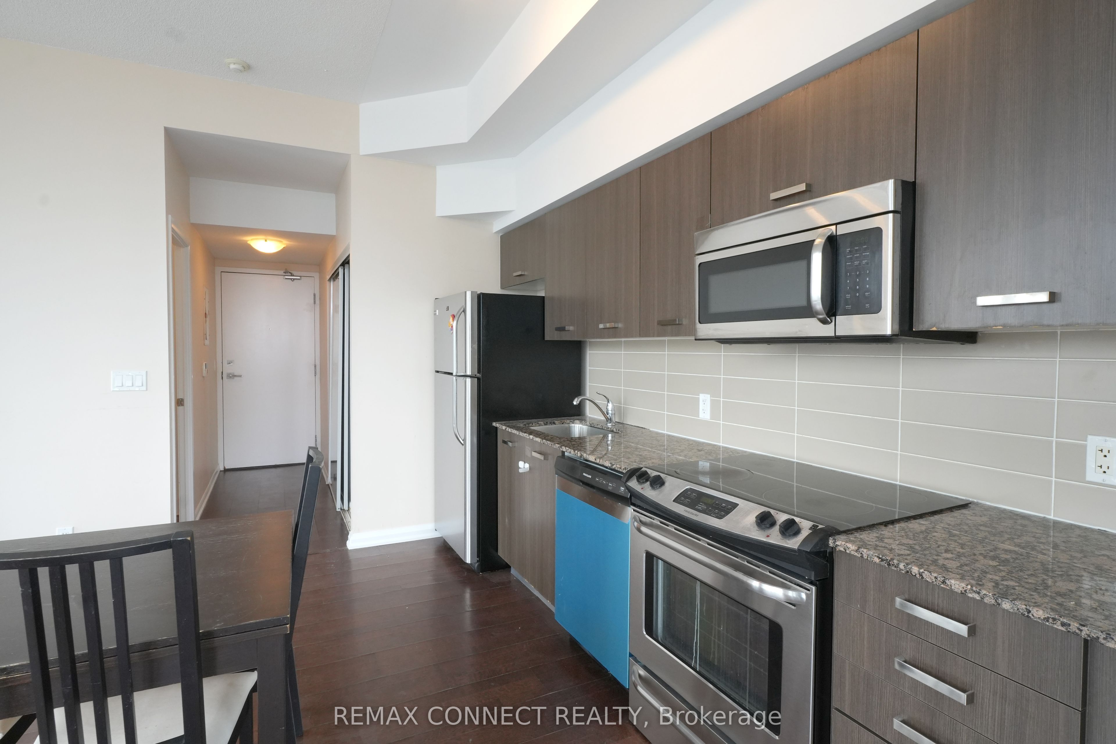 Additional image 3 of 3008-832 Bay Street, Toronto, ON, M5S 1Z6