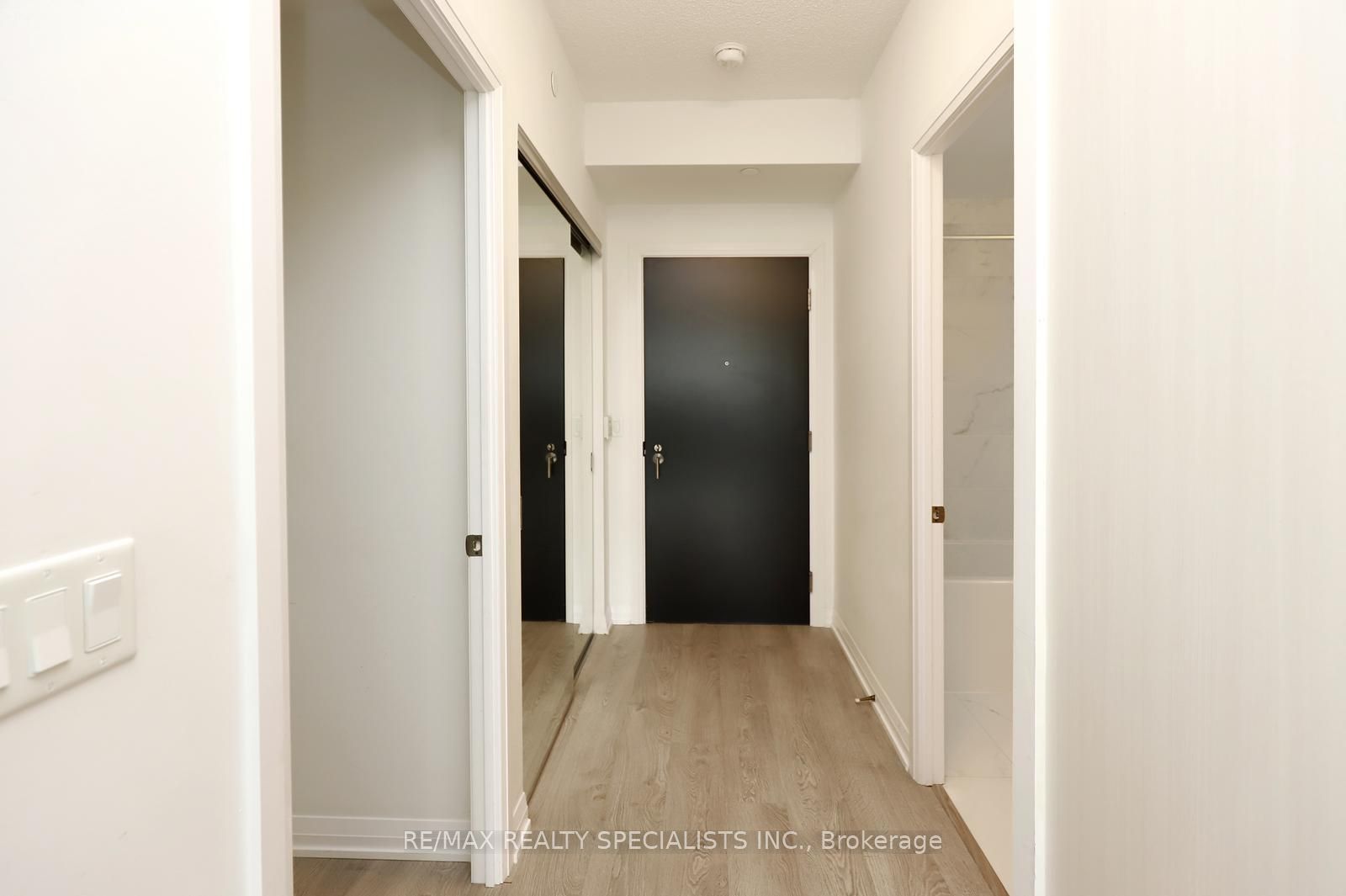 Additional image 3 of 417-101 Erskine Avenue, Toronto, ON, M4P 1Y5