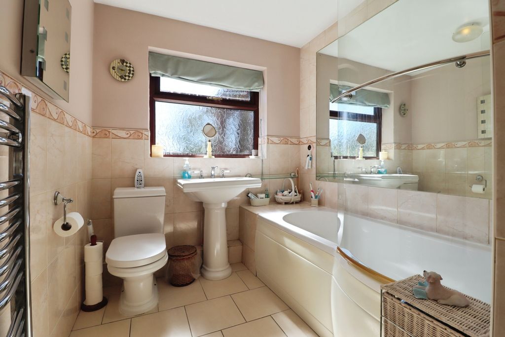Additional image 10 of 3 bed detached bungalow for saleRyecroft Gardens, Eggborough, Goole DN14