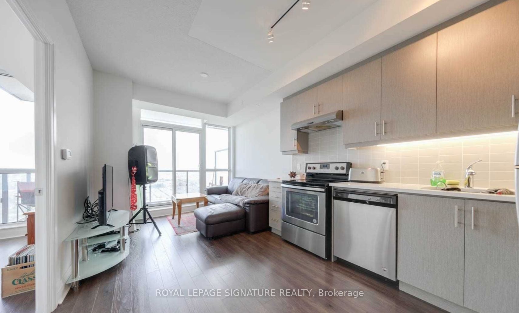 Additional image 3 of 1407-17 Zorra Street, Toronto, ON, M8Z 4Z6
