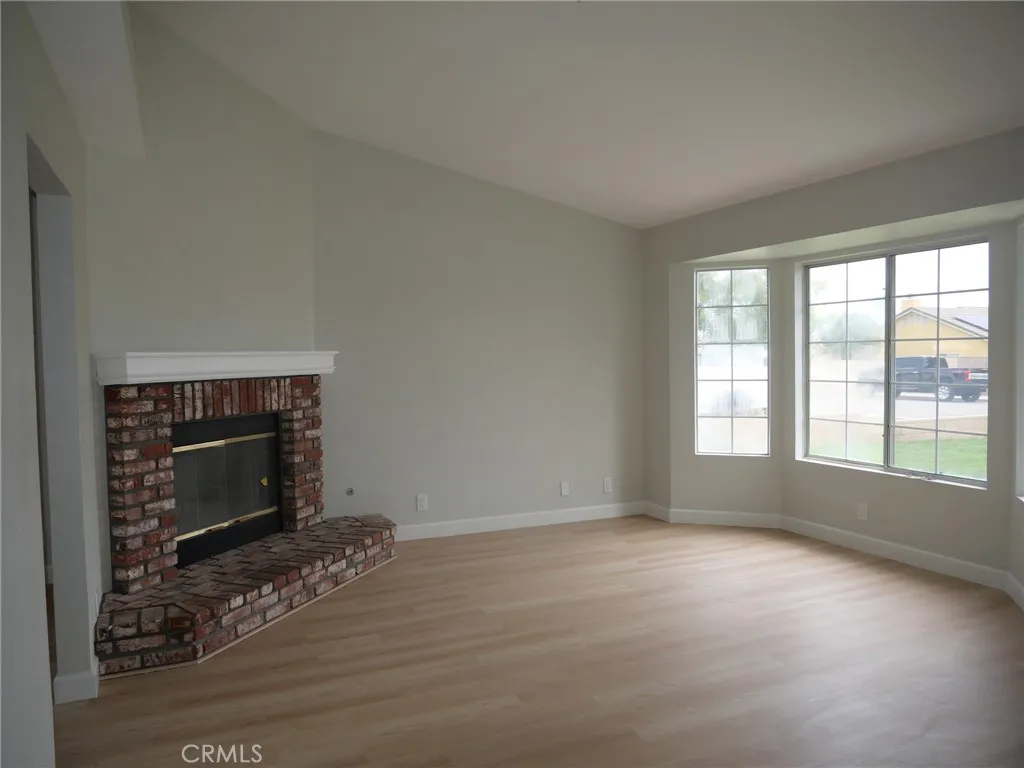 Additional image 41 of 18548 Avion Ln, Bloomington, CA 92316