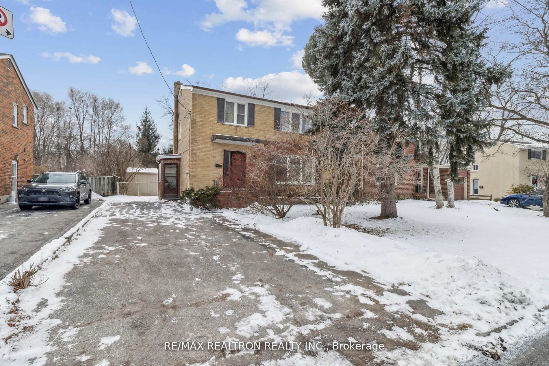 139 Yorkview Drive, Toronto, ON, M2R 1K2