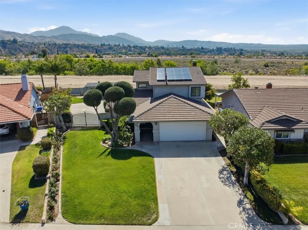 7003 Grove Ave, Highland, CA 92346 photo 2