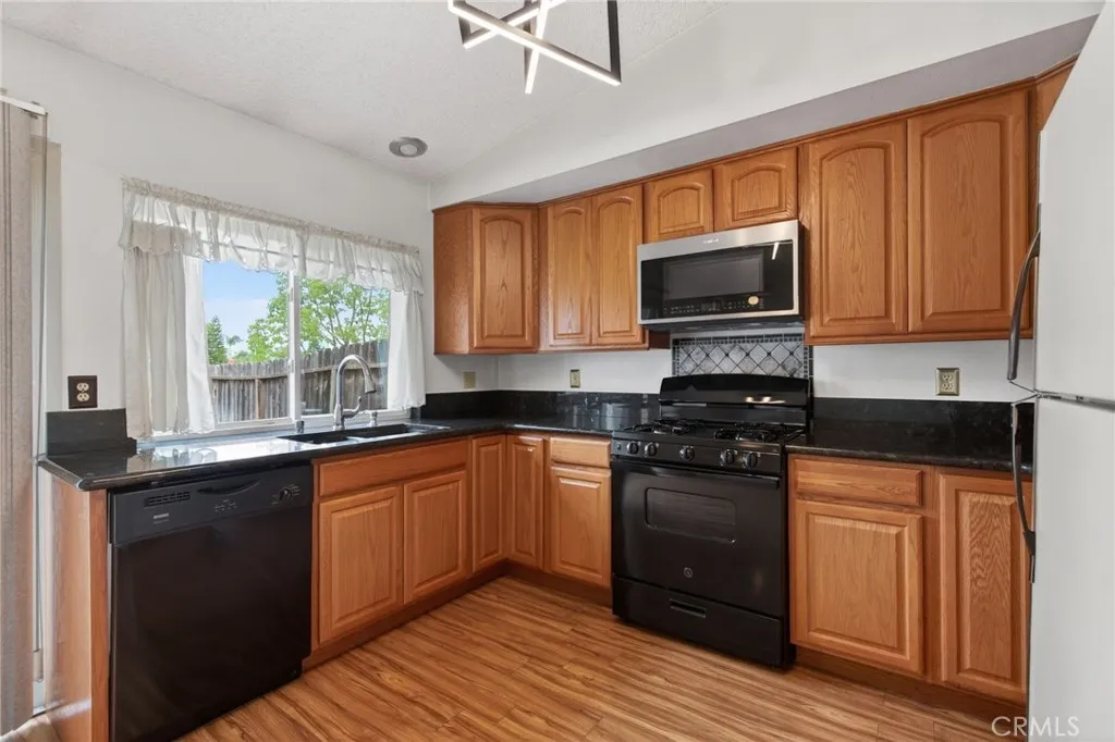 Additional image 5 of 6305 La Mirada Way, Riverside, CA 92504