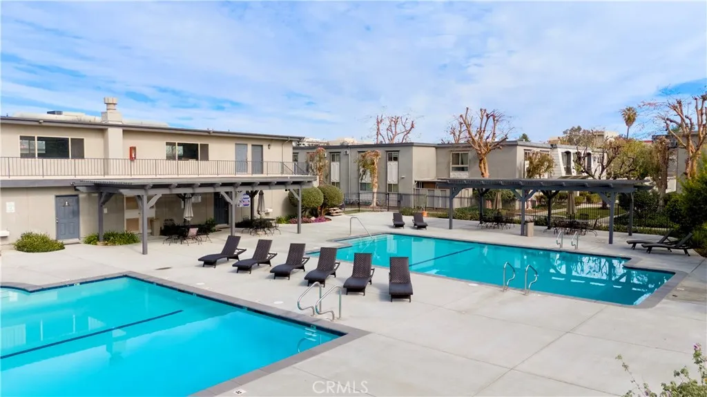 Additional image 22 of 22131 N Oxnard Street Unit A, Woodland Hills, CA 91367
