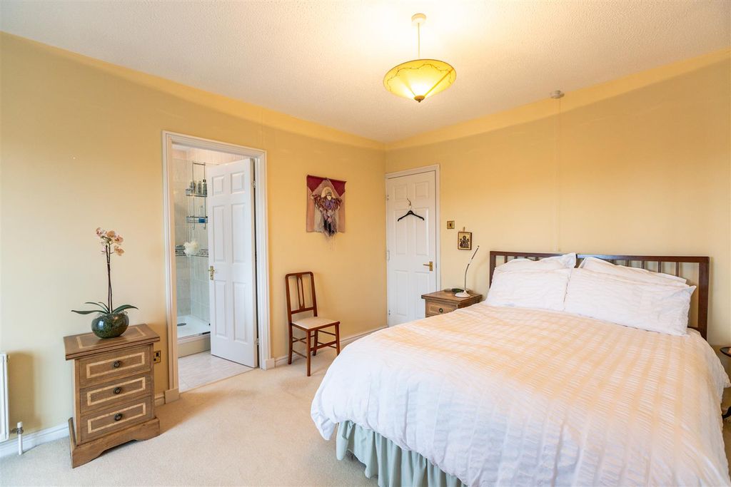 Additional image 9 of 3 bed flat for salePocketts Wharf, Marina, Swansea SA1