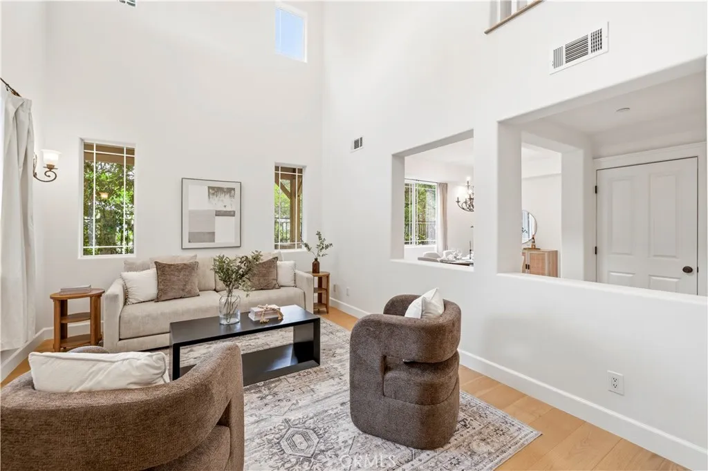 Additional image 5 of 10052 Heatherglen Court, Northridge, CA 91325