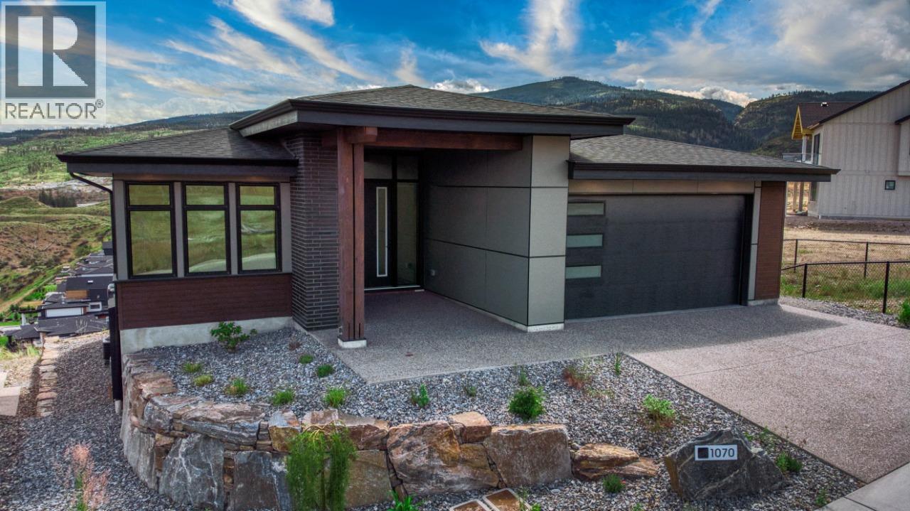 1070 Emslie Street, Kelowna, BC, V1W0C3
