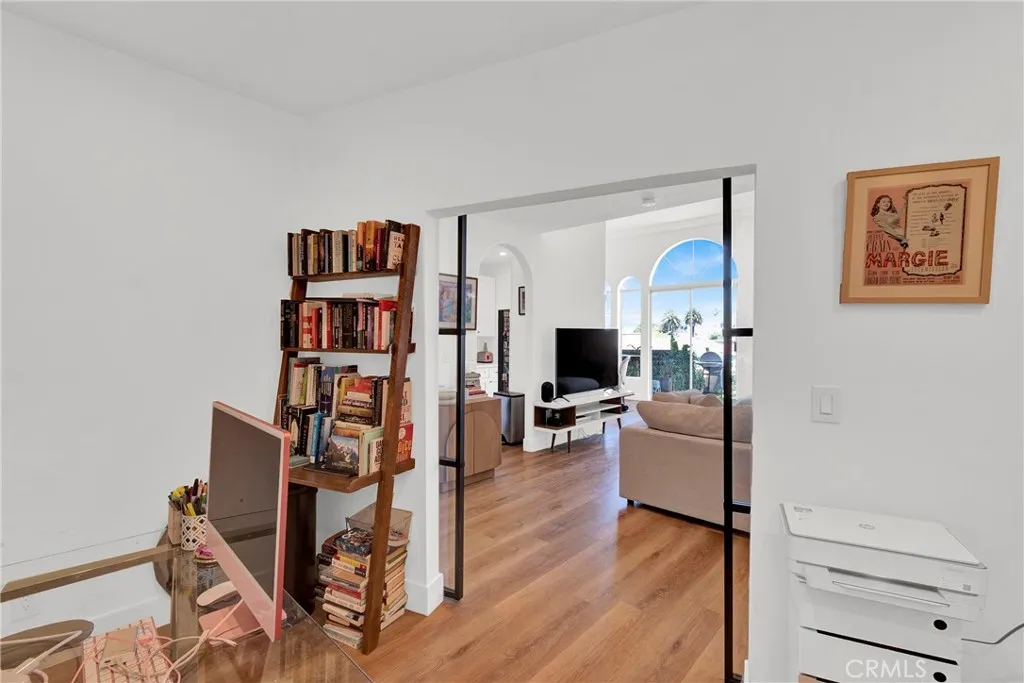 Additional image 21 of 4830 Elmwood Avenue Unit 302, Los Angeles, CA 90004