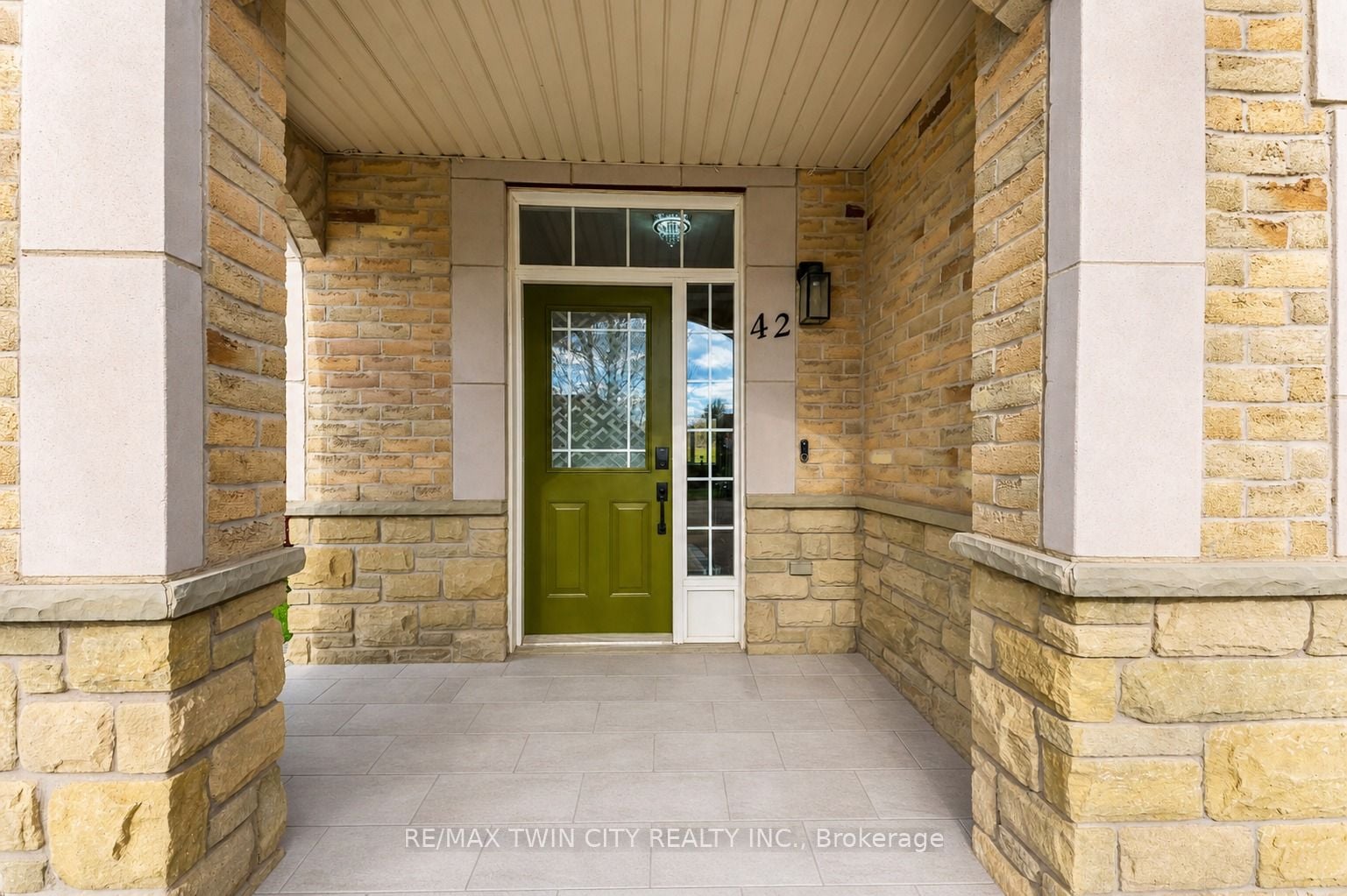 Additional image 3 of 42 Doon Mills Drive, Kitchener, ON, N2P 2W9
